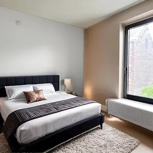 https://apt-station-64-a3-bruxelles-charleroi-airport.brusselshotelsbook.com
